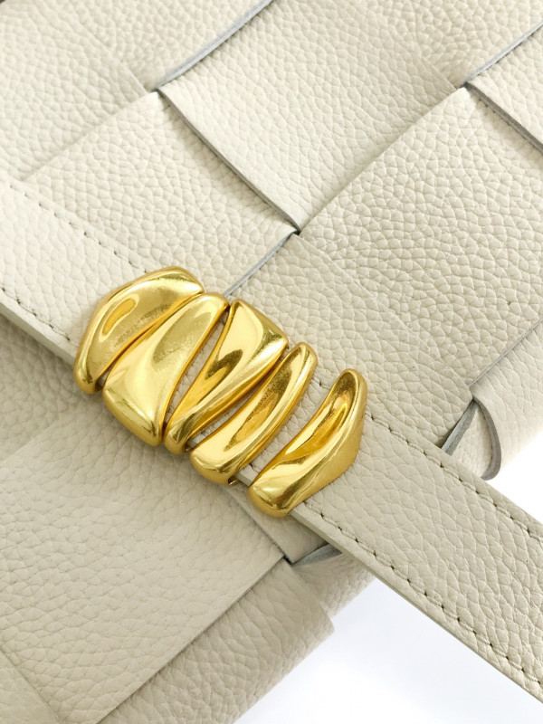 bo*te*ga Ve*ne*ta cassette