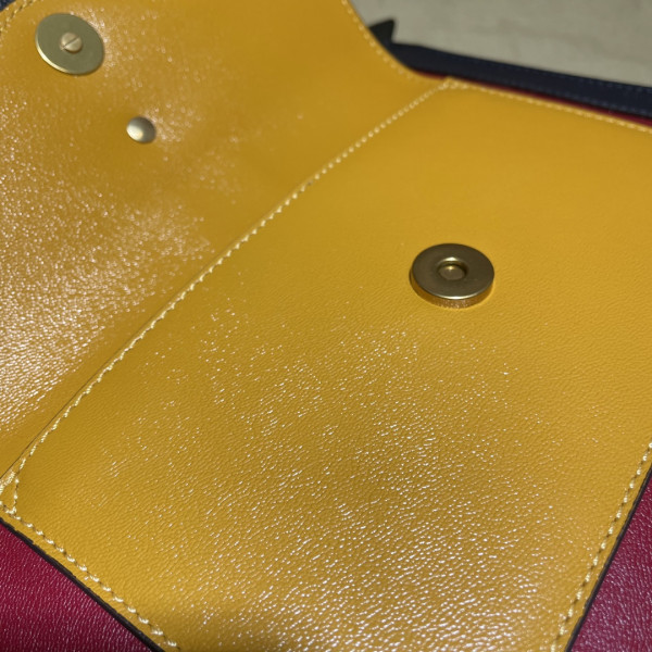 G*u*i small shoulder bag with double g