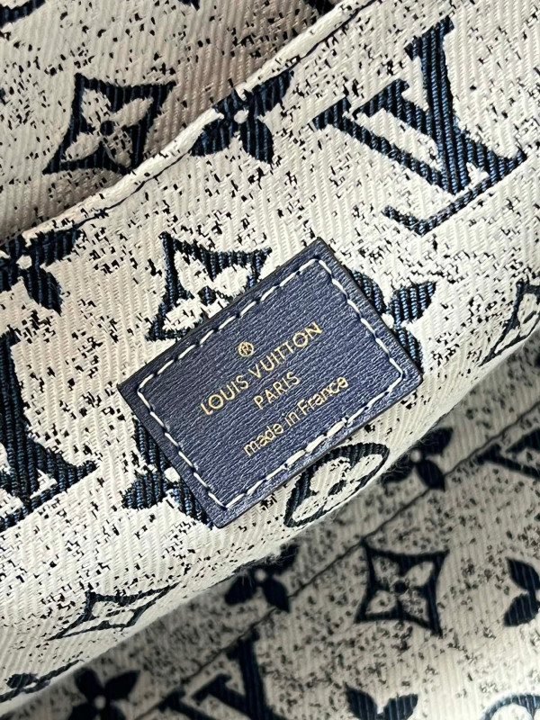 l0*is V*t0n onthego mm