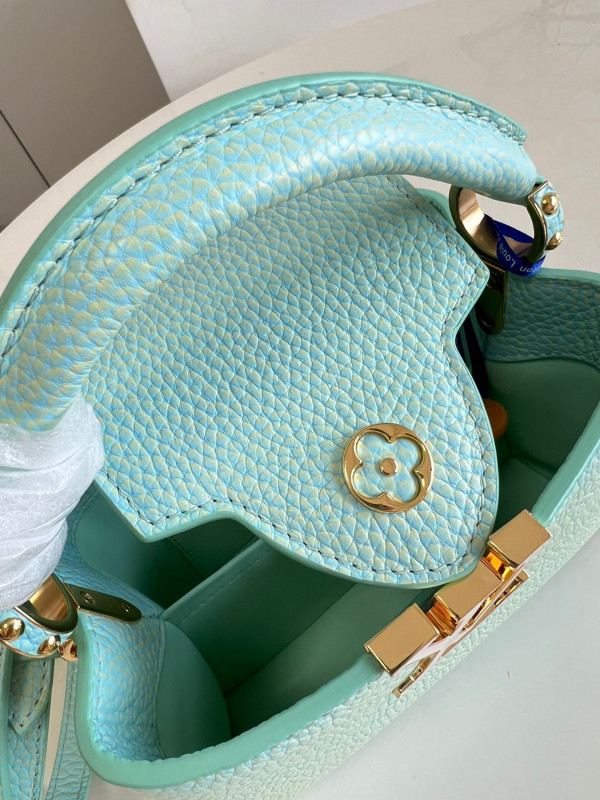 l0*is V*t0n capucines mini