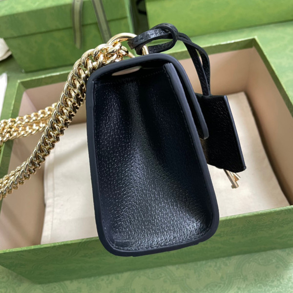 G*u*i padlock small berry shoulder bag