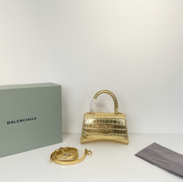 Ba*len*cia*ga hourglass