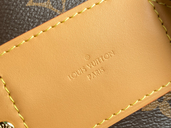 l0*is V*t0n bosphore backpack