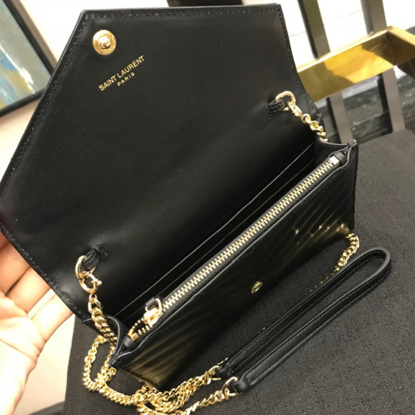 Y*L cassandre matelassÉ chain wallet