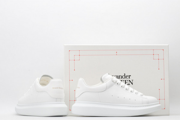 ale*d*r M*Q*en oversized sneaker