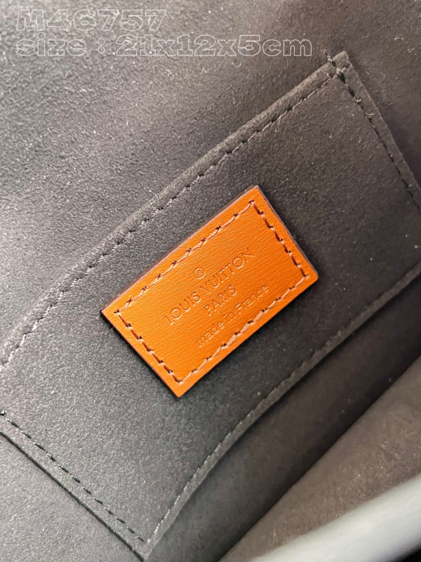 l0*is V*t0n dauphine east west-21*12*5cm