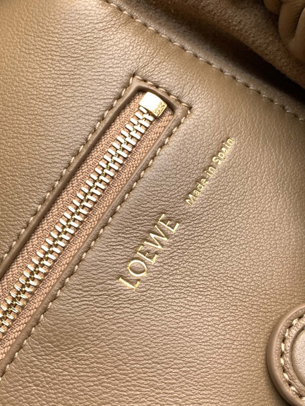 Lowee Squeeze Bag-34*33*13.5CM