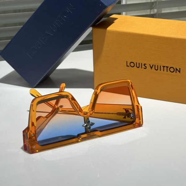 louvis V*t0n sunglasses