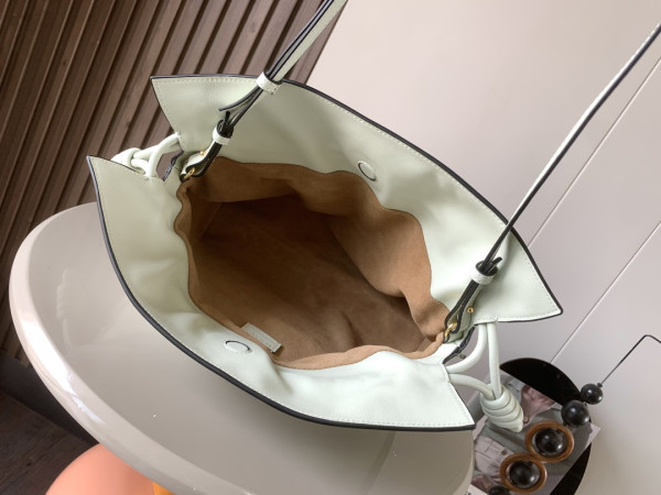 Lowee Flamenco clutch- 24.5*30*10.5cm