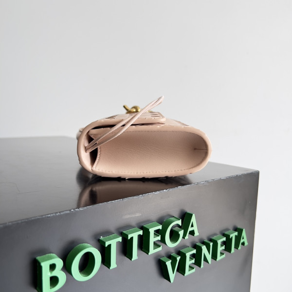 bo*te*ga Ve*ne*ta long clutch andiamo with handle-31*13*3cm