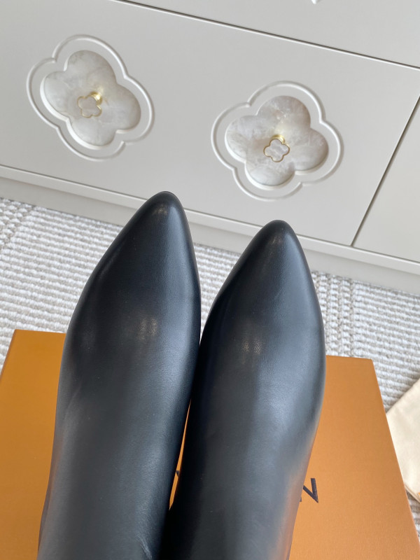 l0*is V*t0n donna ankle boot