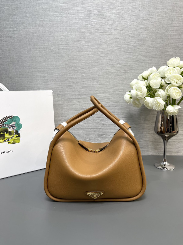 Pra*a darling leather handbag