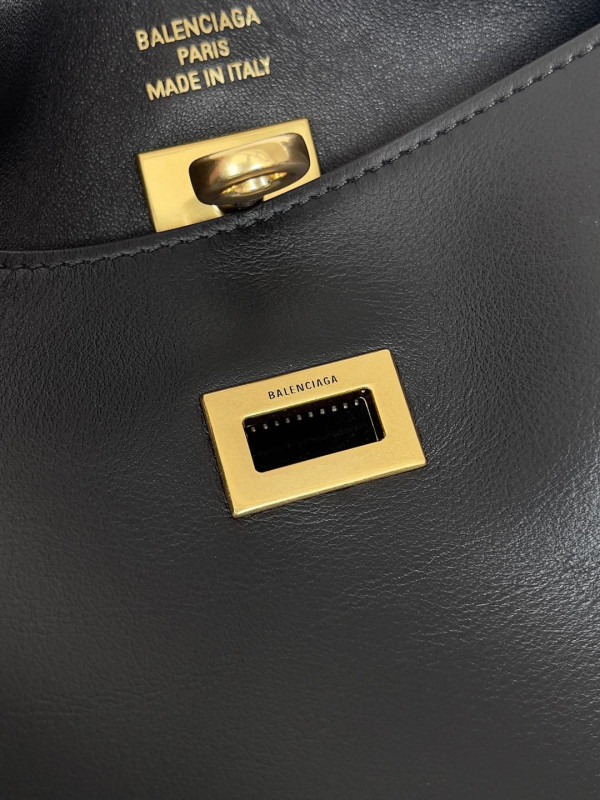 Ba*len*cia*ga bel air small hobo bag