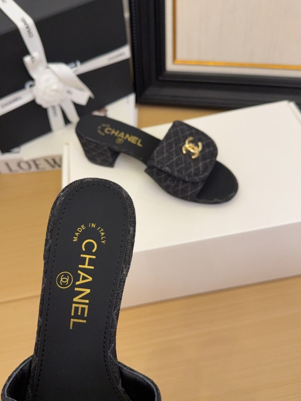 CL SANDALS