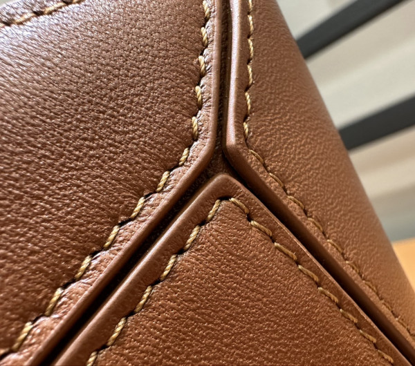 Lowee Small Puzzle Bag-24*16*10.5cm