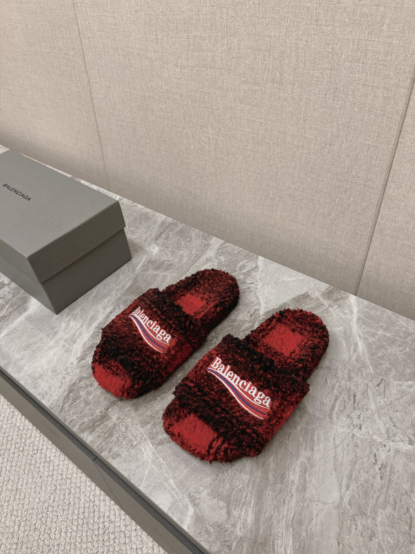 Ba*len*cia*ga slides