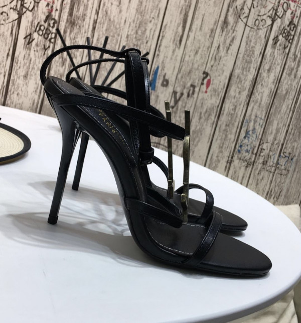 Y*L cassandra platform sandals in patent leather