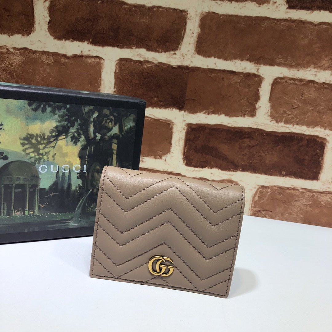 G*u*i gg marmont card case wallet
