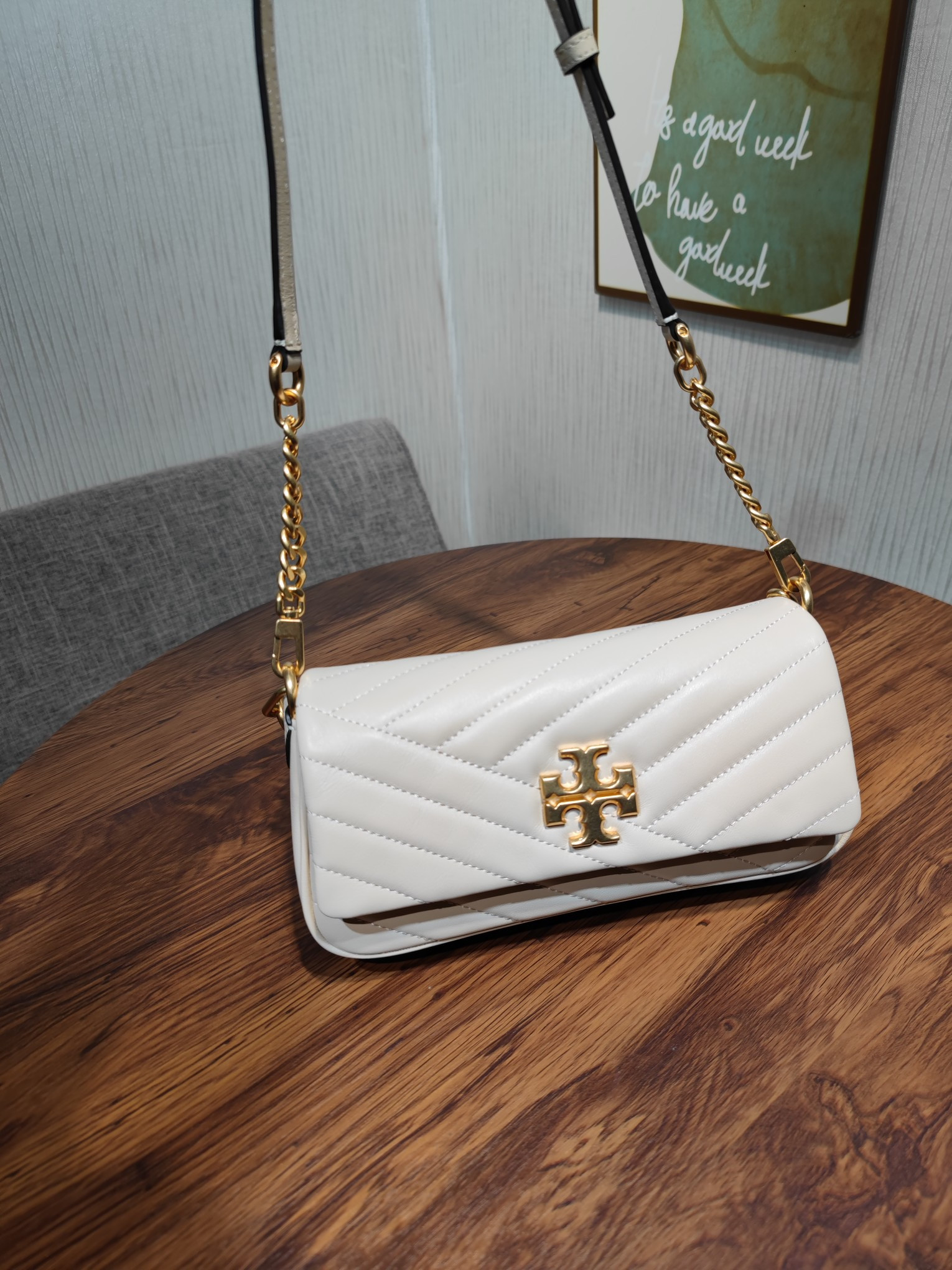 TORY BURCH SMALL KIRA CHEVRON
