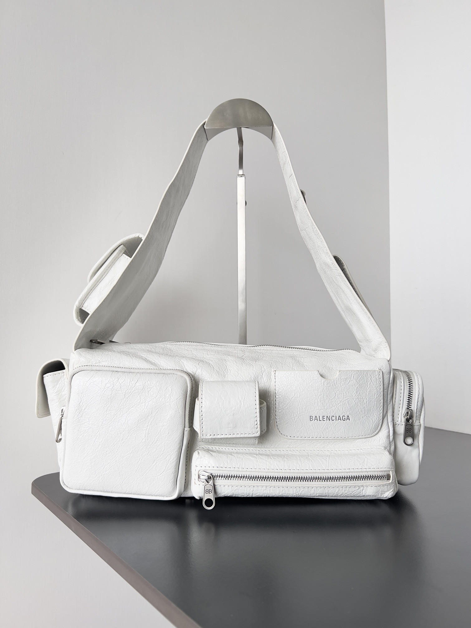 ba*len*cia*ga S*perbusy xs sling bag