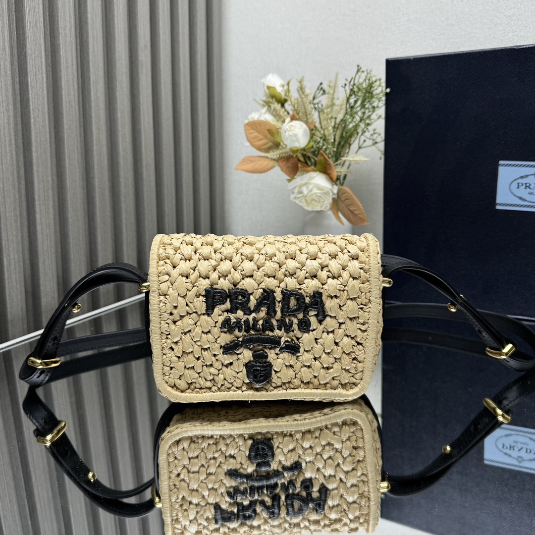 Pra*a crochet and leather shoulder bag