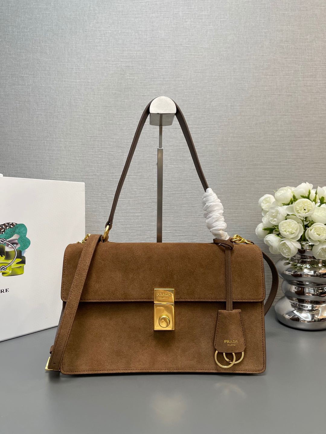 Pra*a medium leather shoulder bag