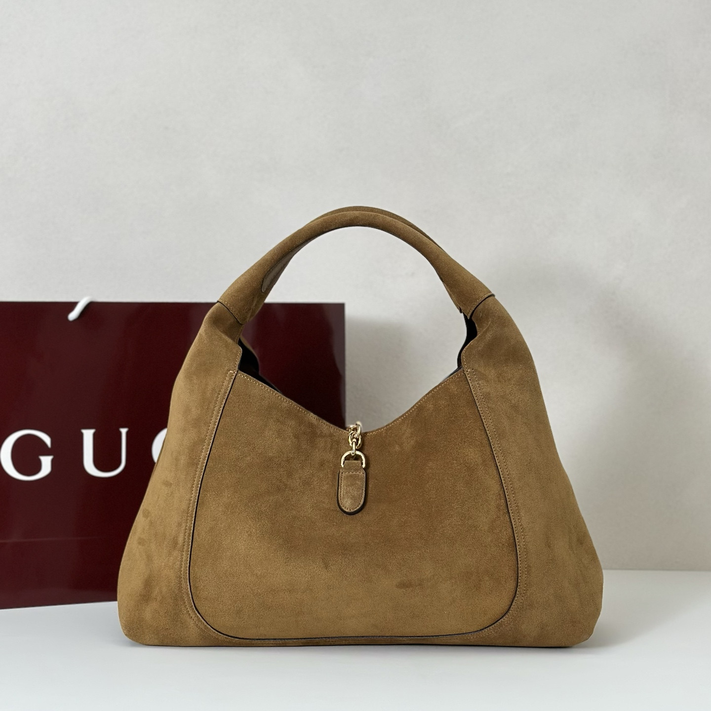 G*u*i softbit maxi shoulder bag