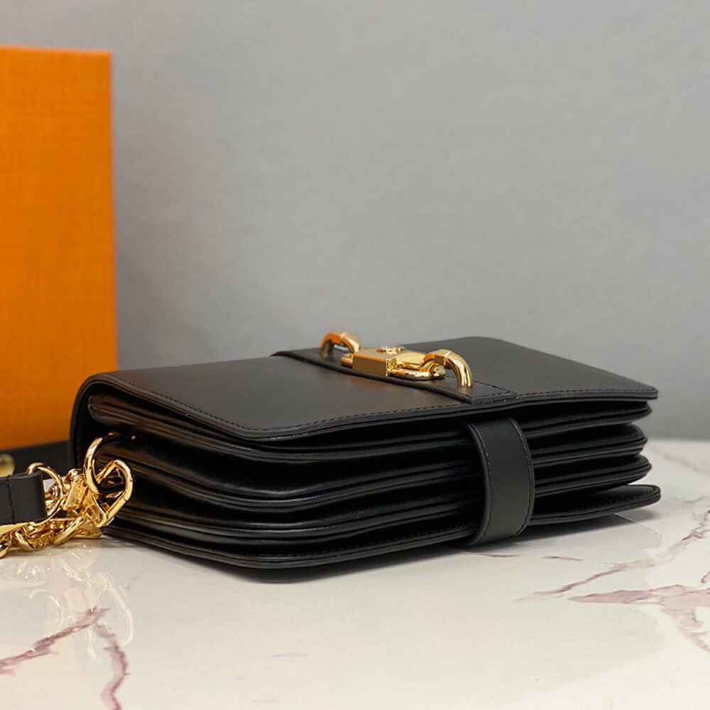 l**is V*t*n rendez-vous bag