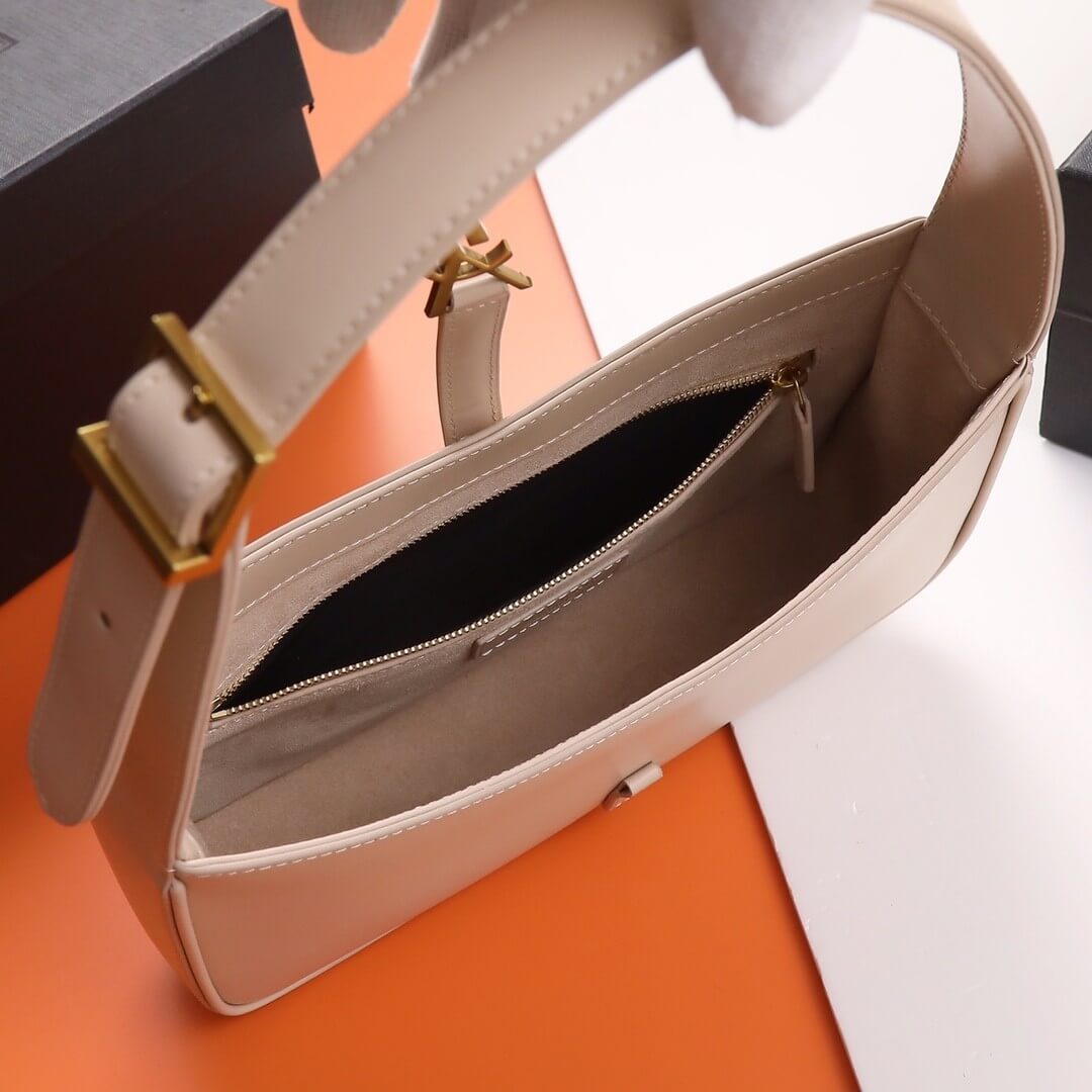 YSL LE 5 À 7 bag in smooth leather