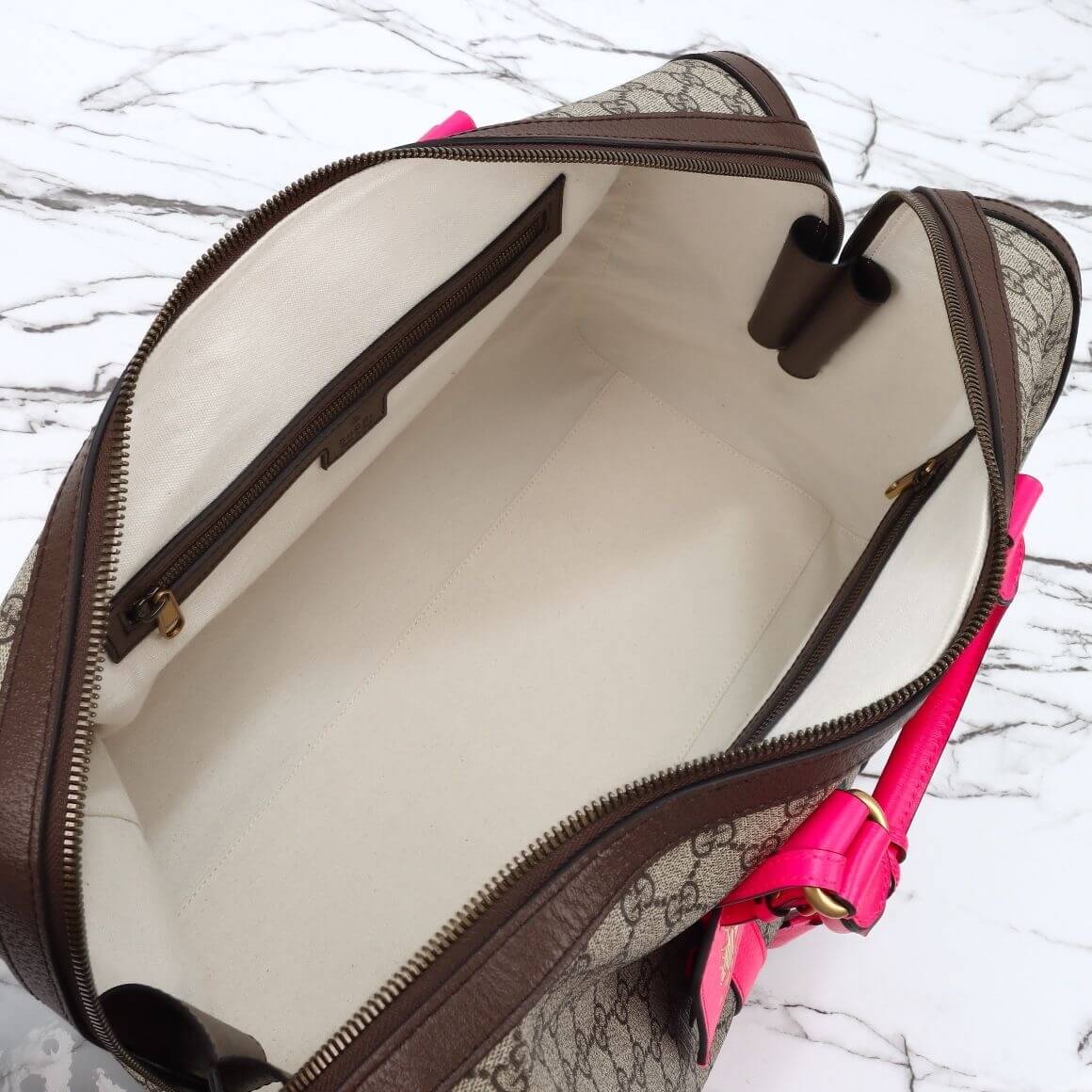 G*u*i savoy medium duffle bag