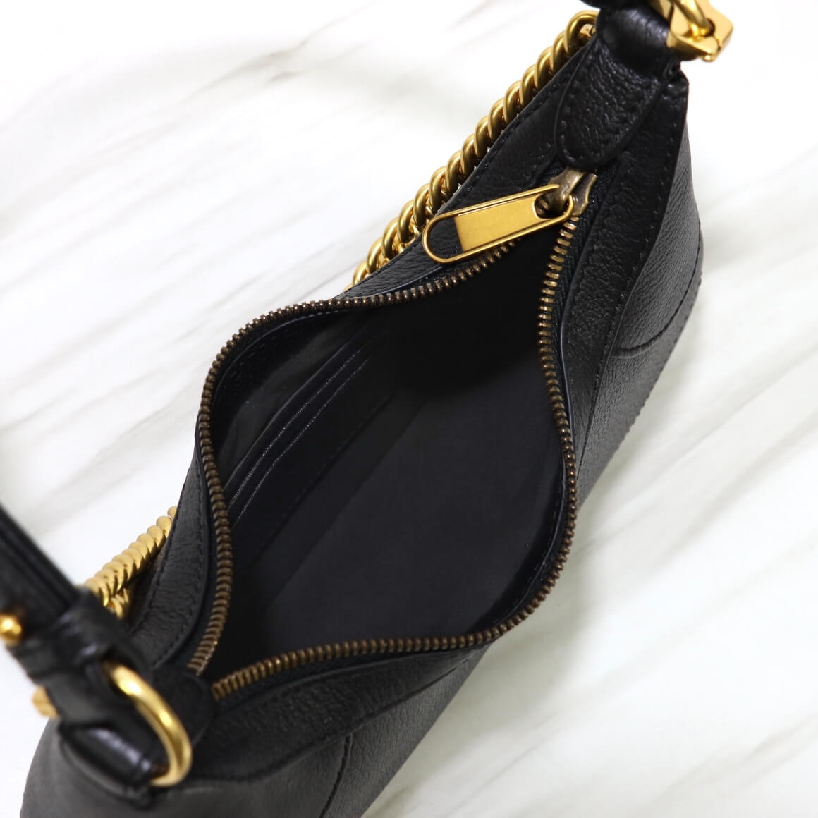 G*u*i aphrodite small shoulder bag